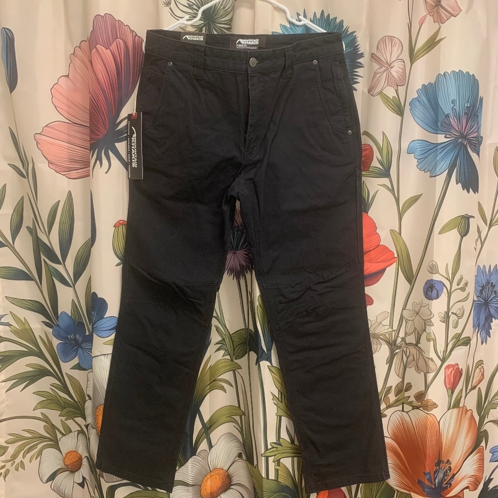 32x30 Black Mountain Khakis